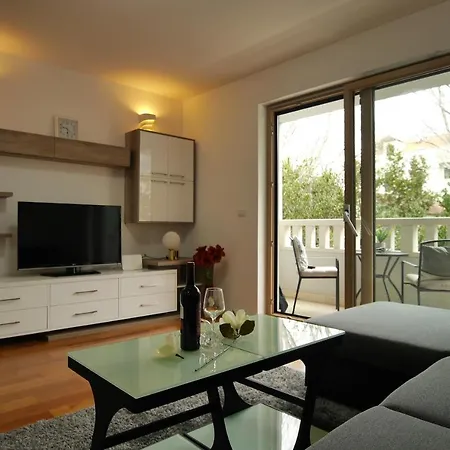 Apartments Makarska Beach Apartment