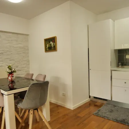 Апартаменты Apartments Makarska Beach