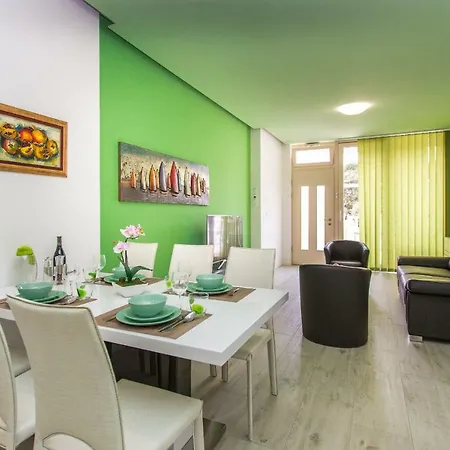 Apartments Makarska Beach * 마카르스카