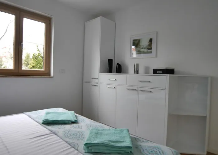 Apartment Apartments Makarska Beach *