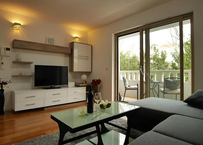 Apartments Makarska Beach Apartment