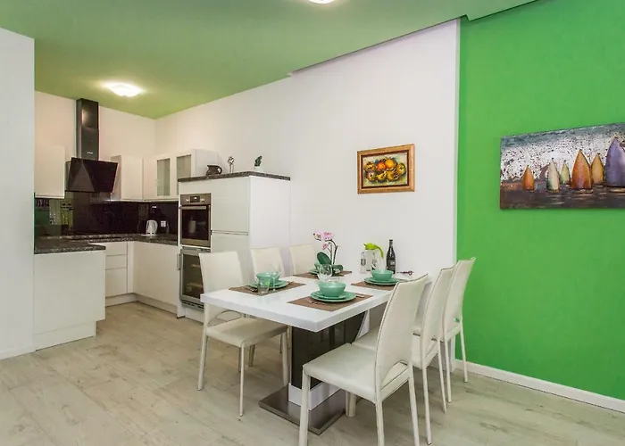 Apartments Makarska Beach