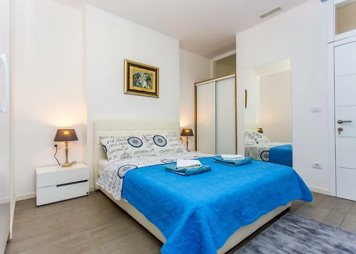 Apartments Makarska Beach Apartment