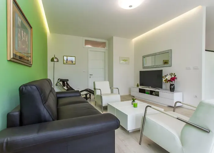 Apartment Apartments Makarska Beach