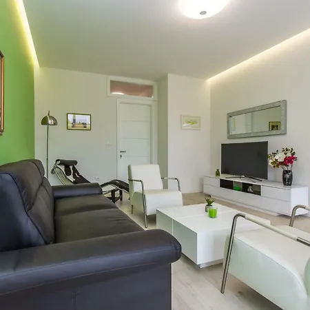 アパート Apartments Makarska Beach